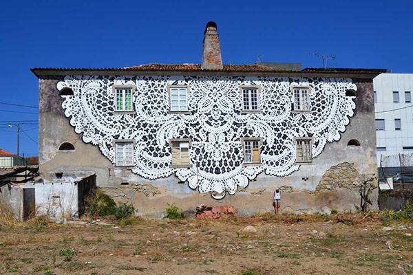 Somewhere in Portugal - Polish street artist - Fundo